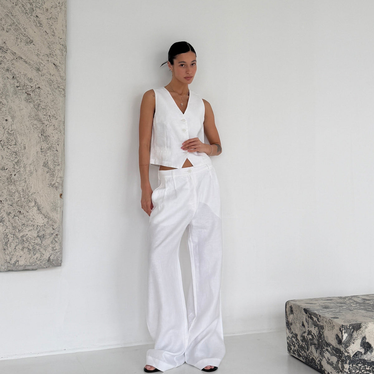 white set Paris